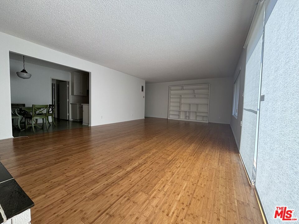 1807 Taft Avenue 2-3 Property Photo 7
