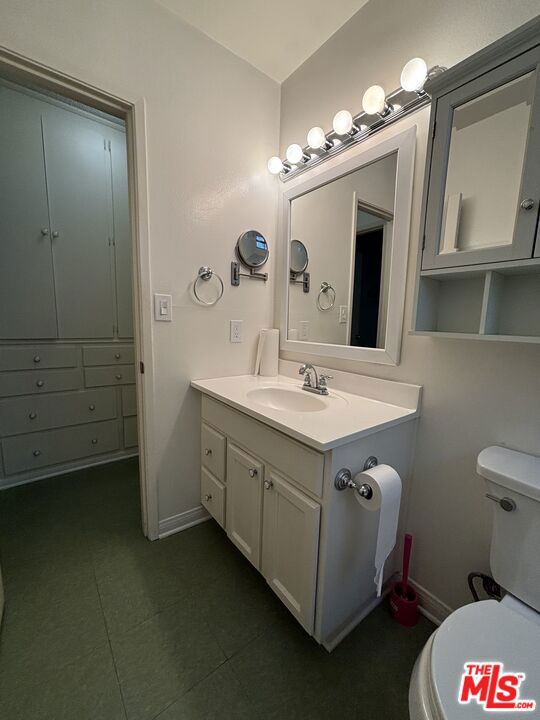1807 Taft Avenue 2-3 Property Photo 9