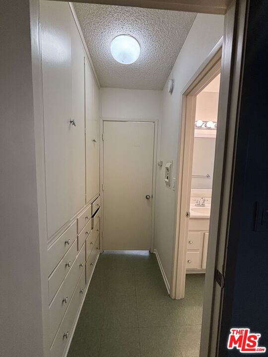 1807 Taft Avenue 2-3 Property Photo 10