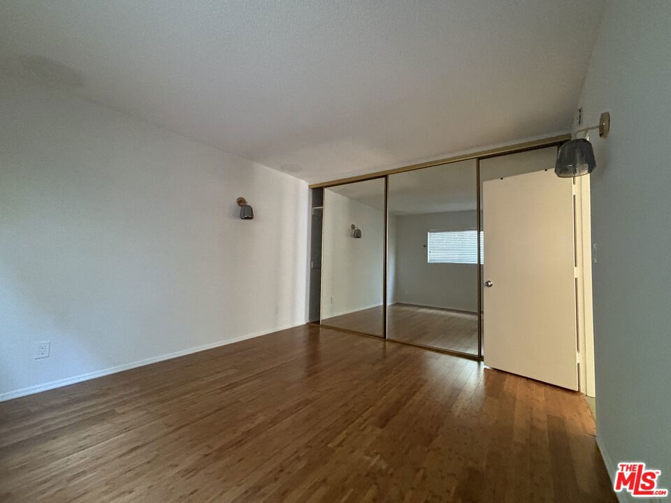 1807 Taft Avenue 2-3 Property Photo 11