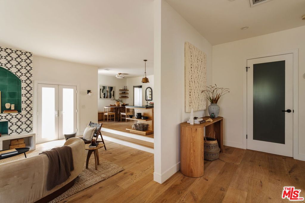 3221 Griffith Park Boulevard Property Photo 16