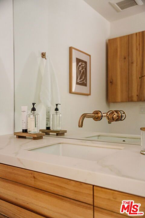 3221 Griffith Park Boulevard Property Photo 22