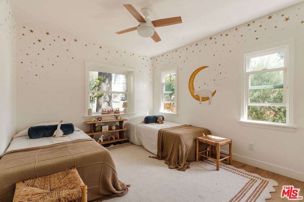3221 Griffith Park Boulevard Property Photo 27