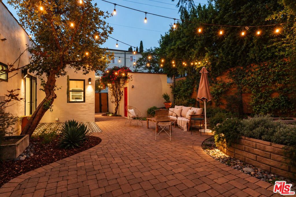 3221 Griffith Park Boulevard Property Photo 44