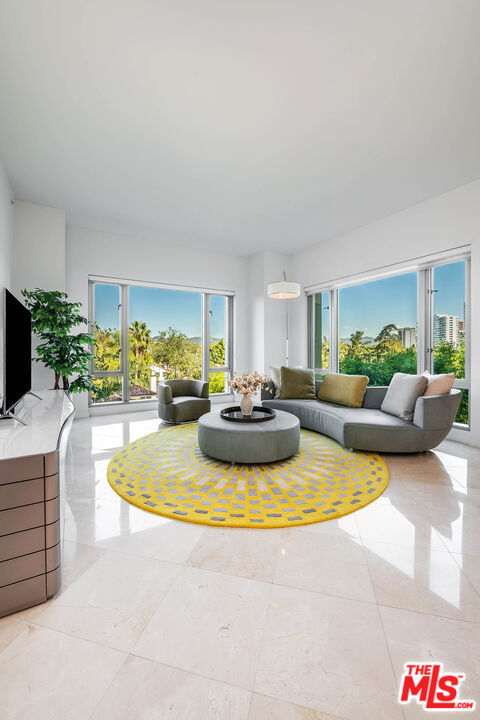 10727 Wilshire Boulevard 502 Property Photo 11