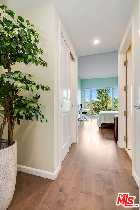 10727 Wilshire Boulevard 502 Property Photo 18