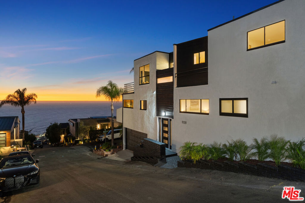 1130 Del Mar Avenue Property Photo 3