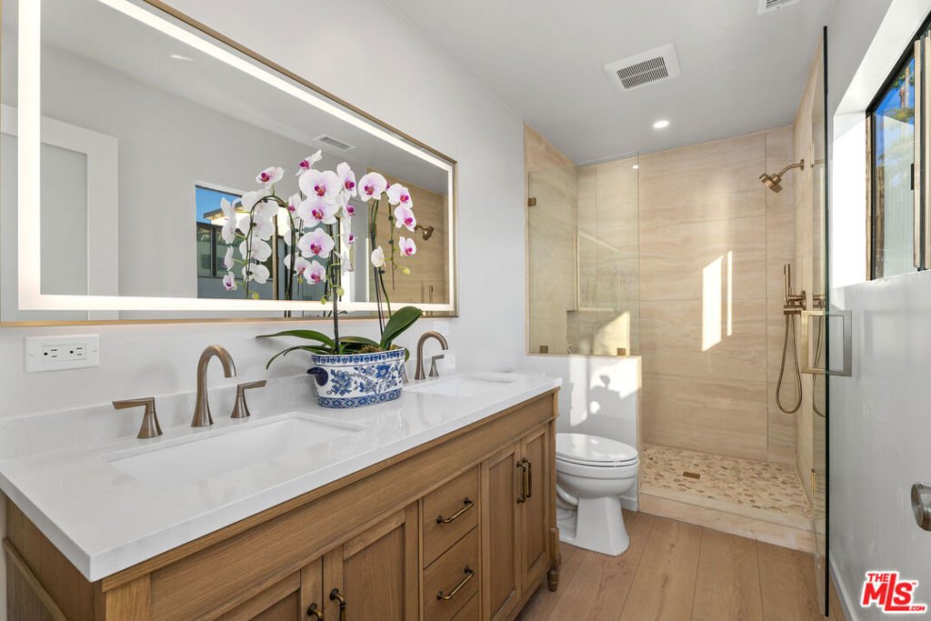 1130 Del Mar Avenue Property Photo 13