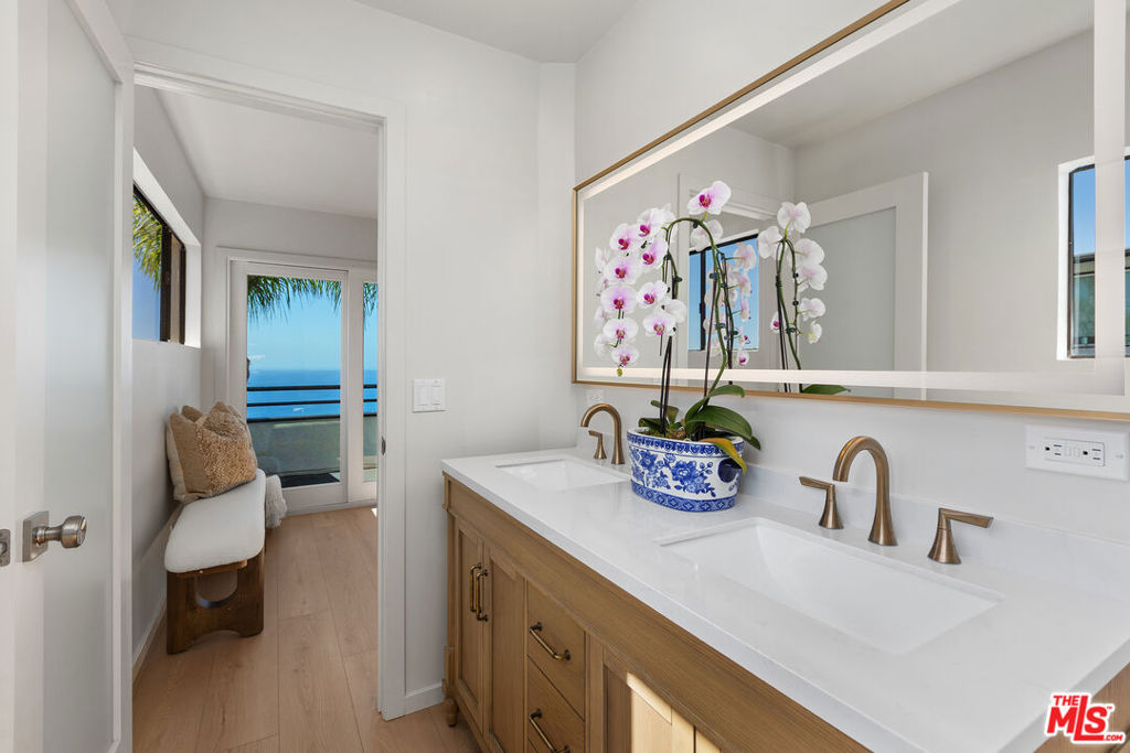 1130 Del Mar Avenue Property Photo 27