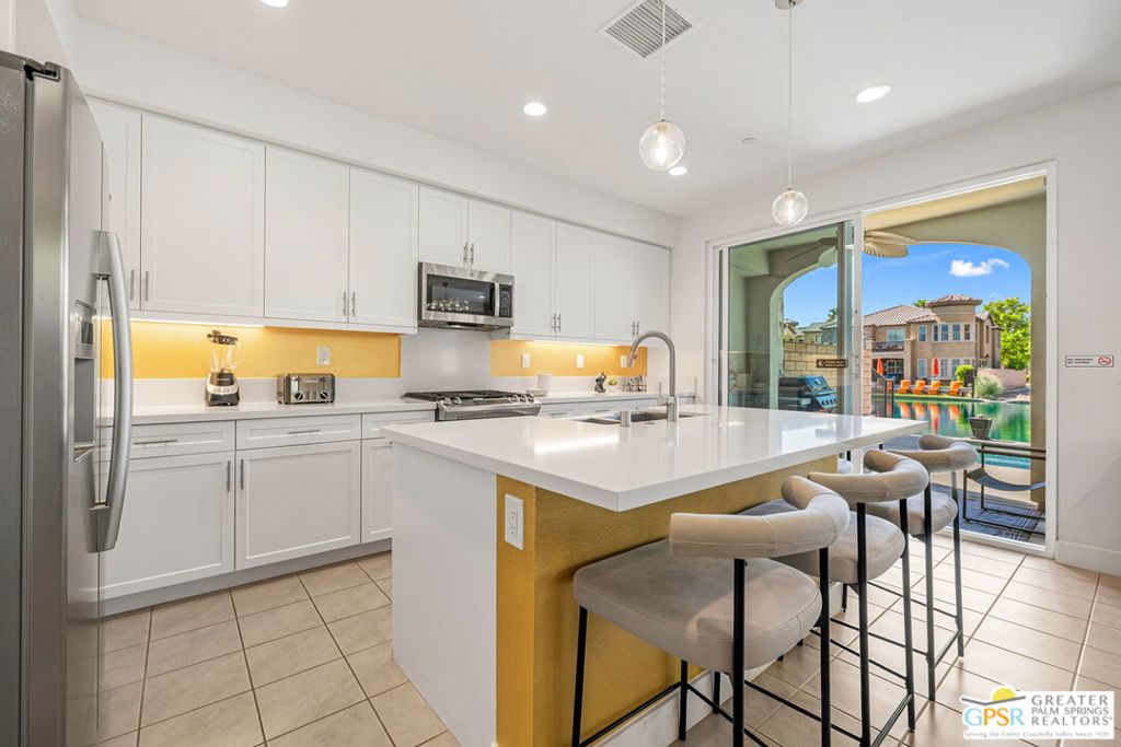 43241 Pietra Court Property Photo 10