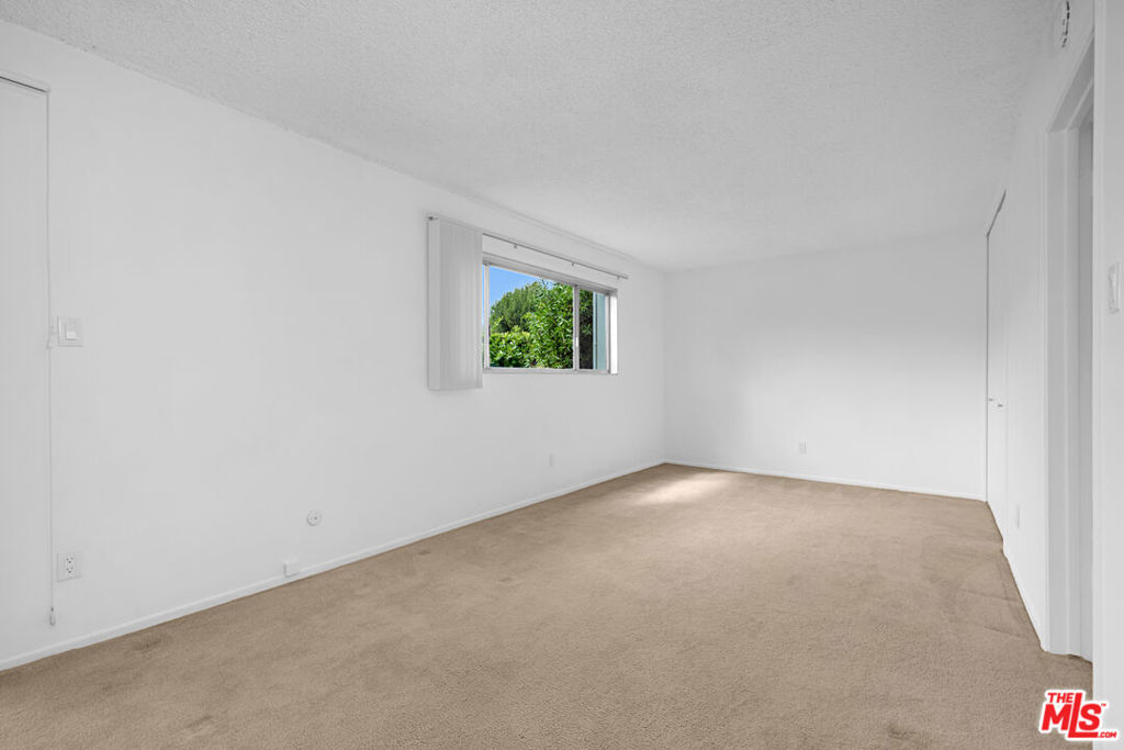 22929 Nadine Circle A Property Photo 64