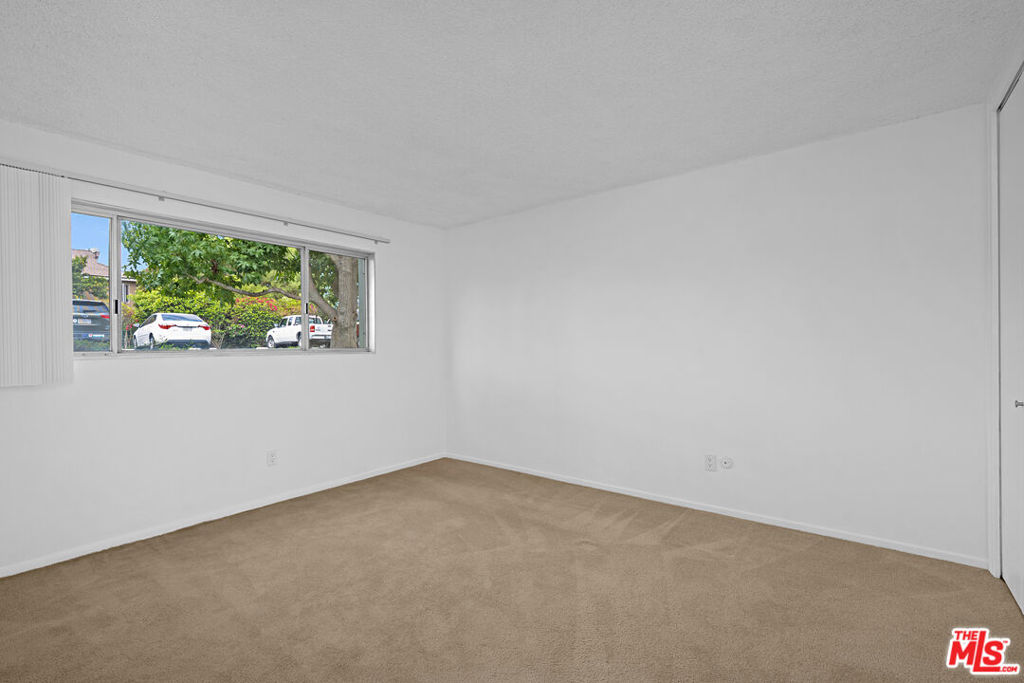 22929 Nadine Circle A Property Photo 72