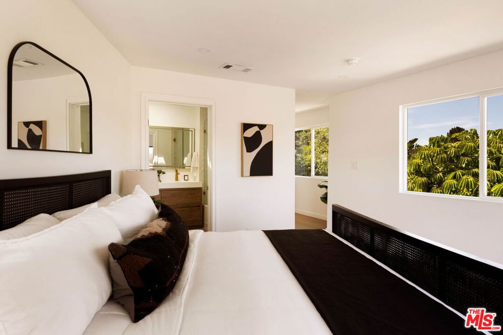 6837 Cahuenga Park Trail Property Photo 14