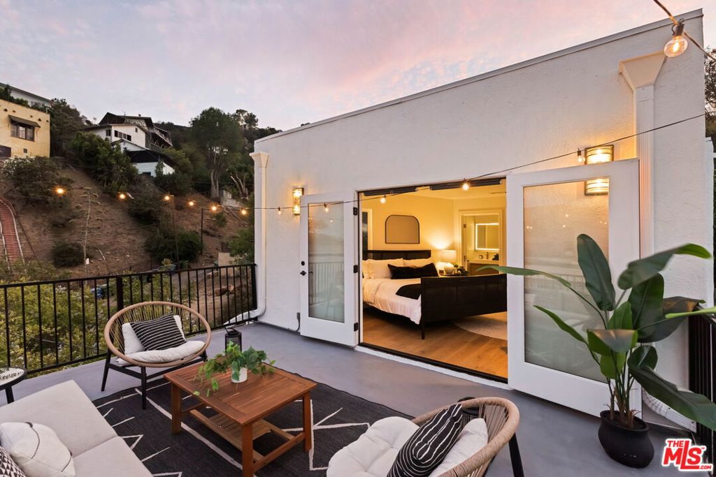 6837 Cahuenga Park Trail Property Photo 19
