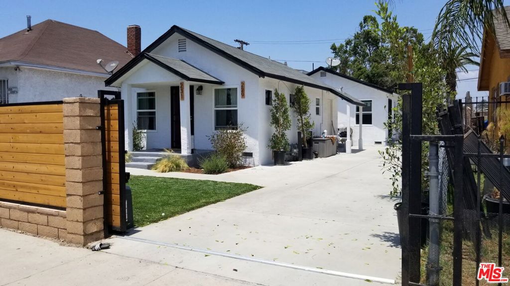 229 W 84th Street Property Photo 1