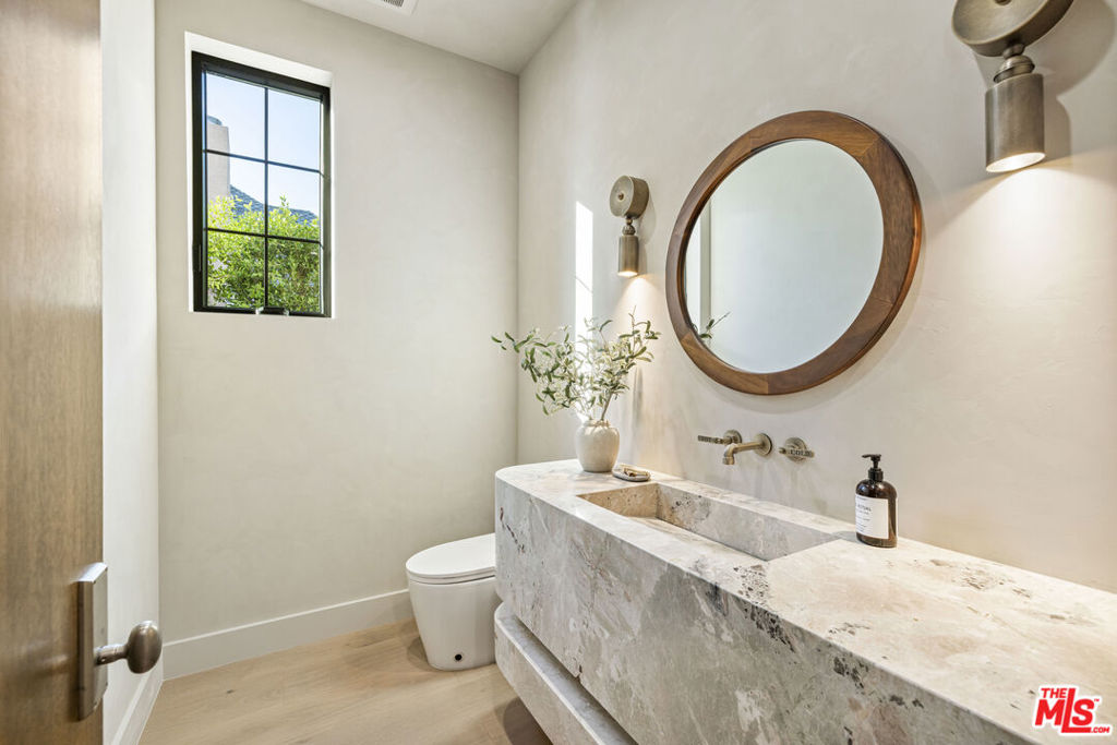 14273 Greenleaf Street Property Photo 28