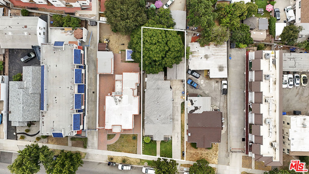 1804 E Glenoaks Boulevard Property Photo 11