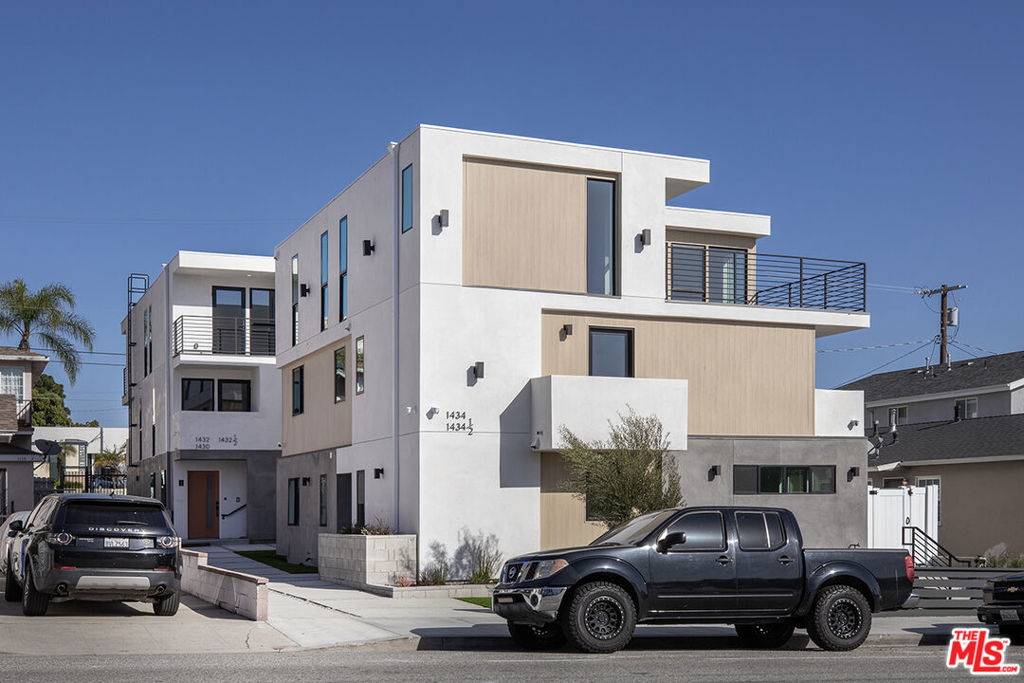 1434 W 9th Street Property Photo 1