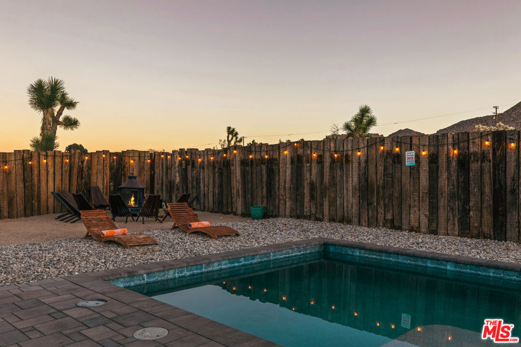 60789 Pueblo Trail Property Photo 13