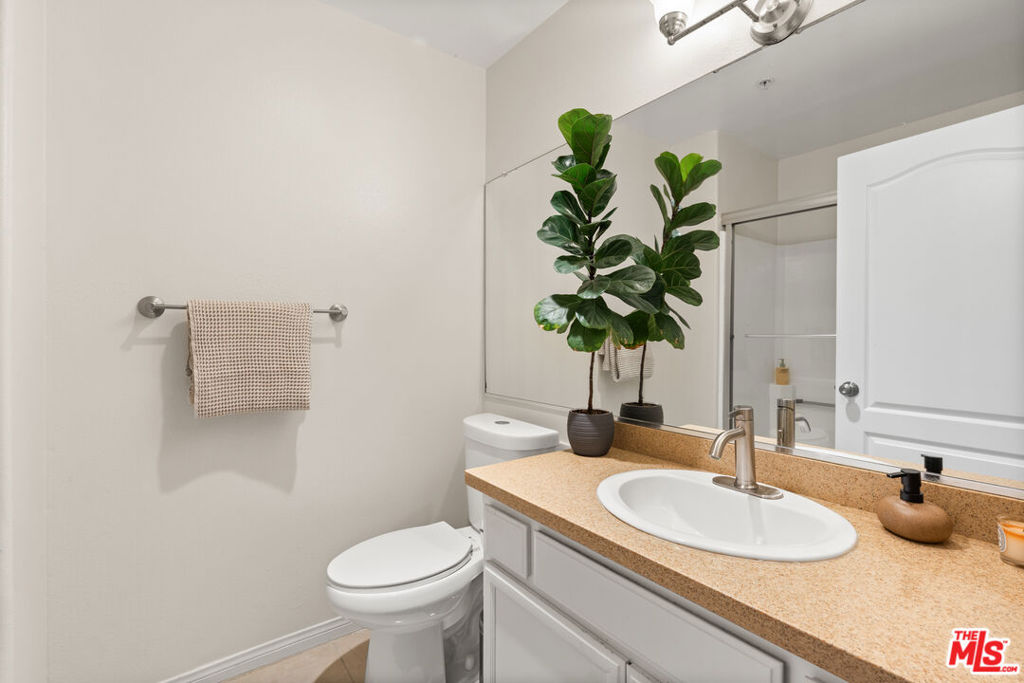 7101 La Tijera Boulevard J201 Property Photo 13