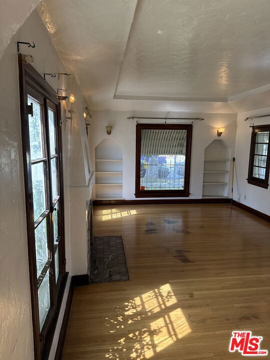 4150 5th Avenue Property Photo 2