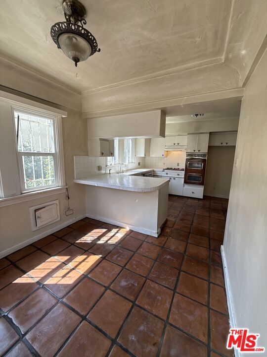 4150 5th Avenue Property Photo 6