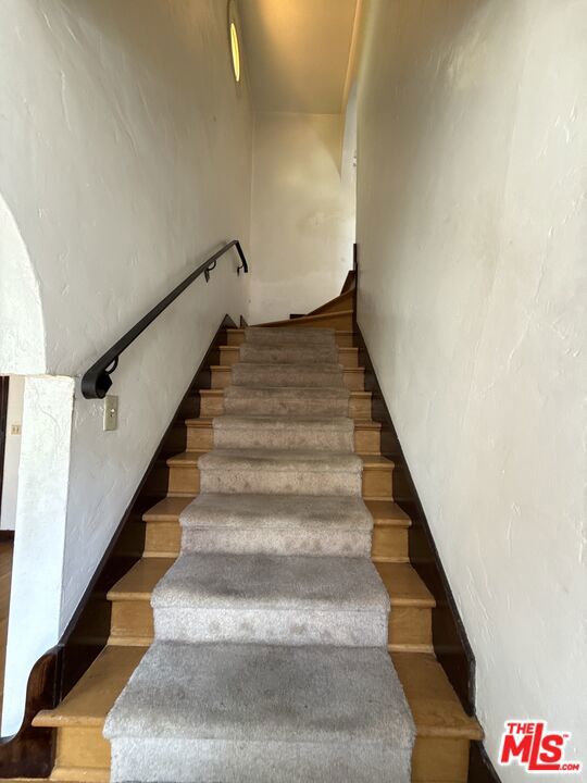 4150 5th Avenue Property Photo 9