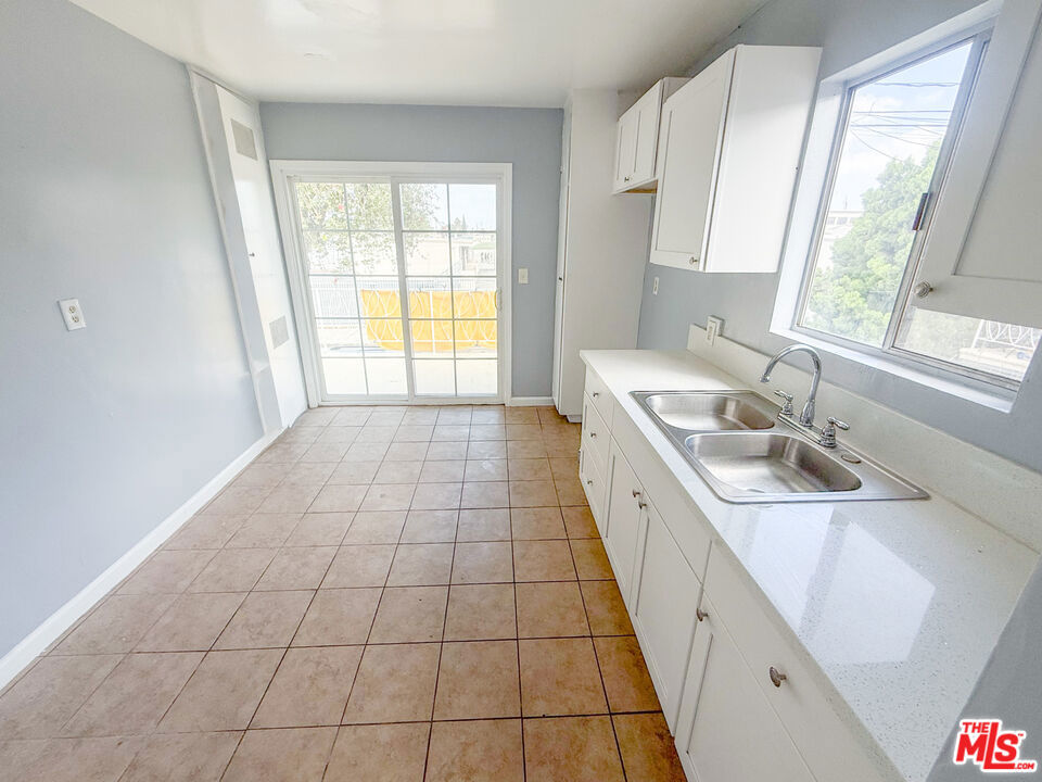 3700 E 61st Street Property Photo 47