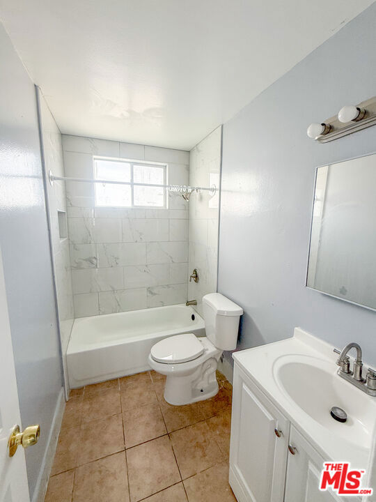 3700 E 61st Street Property Photo 48