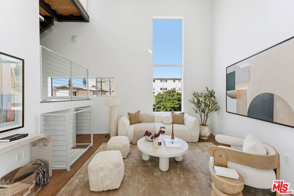 1244 14th Street E Property Photo 3