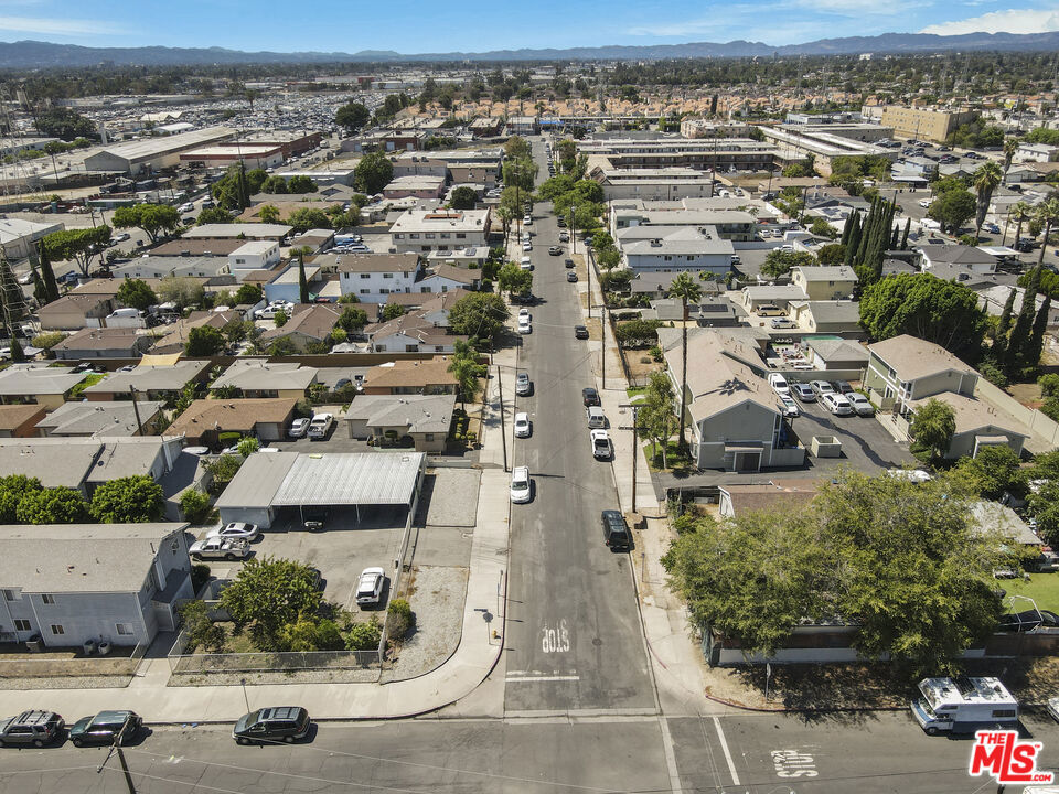 11901 Valerio Street Property Photo 26