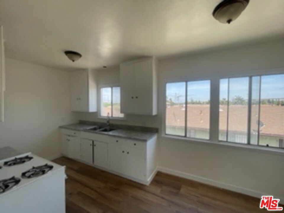 735 W Imperial Highway Property Photo 2
