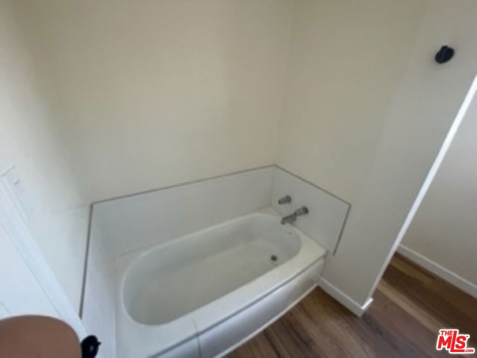 735 W Imperial Highway Property Photo 4