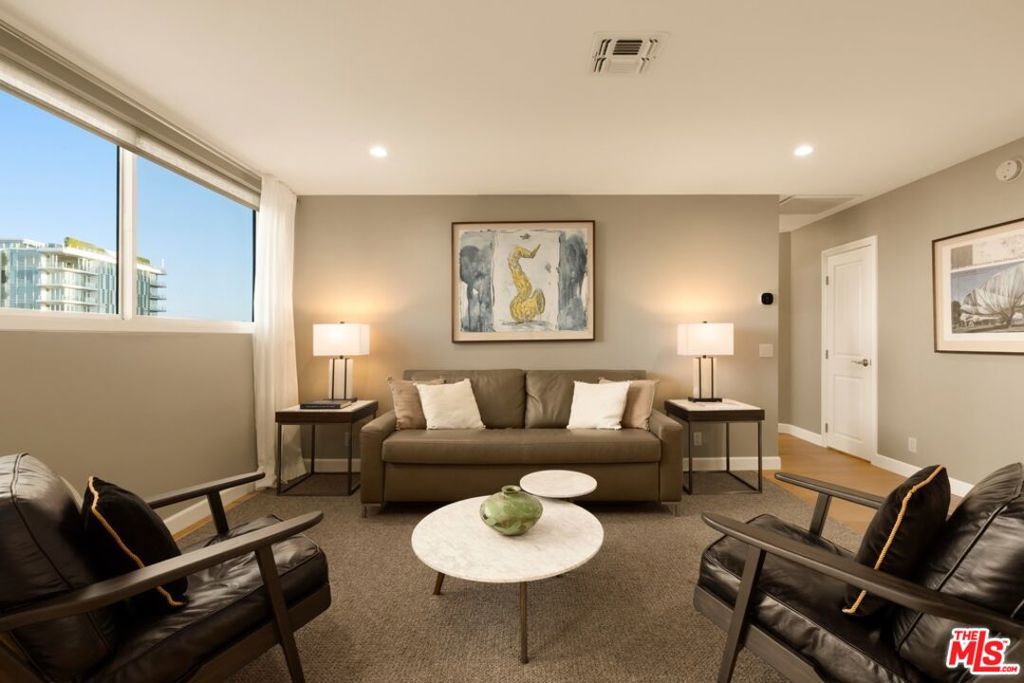 100 S Doheny Drive 607 Property Photo 1