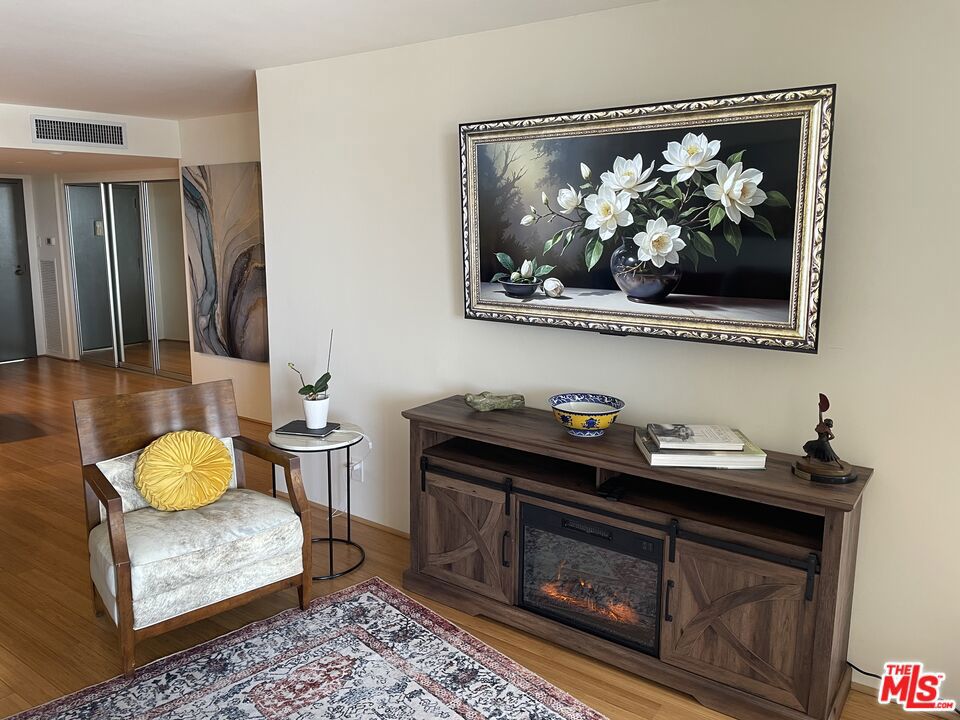 4314 Marina City Drive 126 Property Photo 6