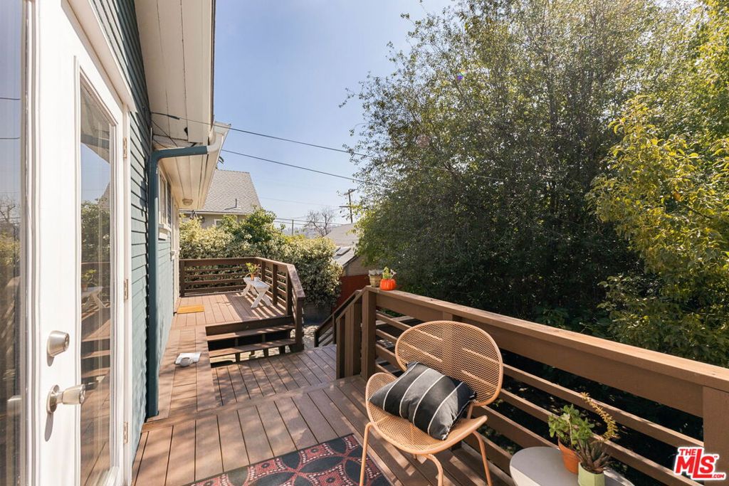 309 Stowe Terrace Property Photo 32