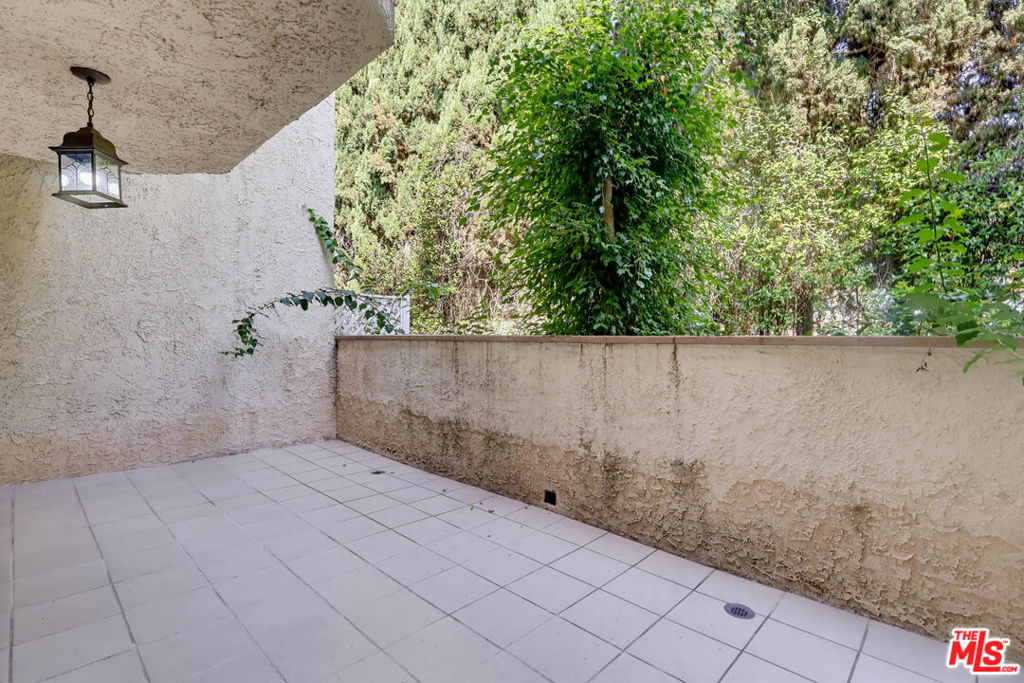 5339 Coldwater Canyon Avenue B Property Photo 15