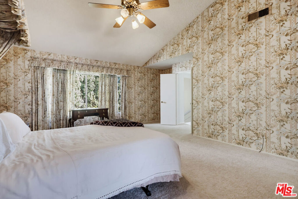 5339 Coldwater Canyon Avenue B Property Photo 22