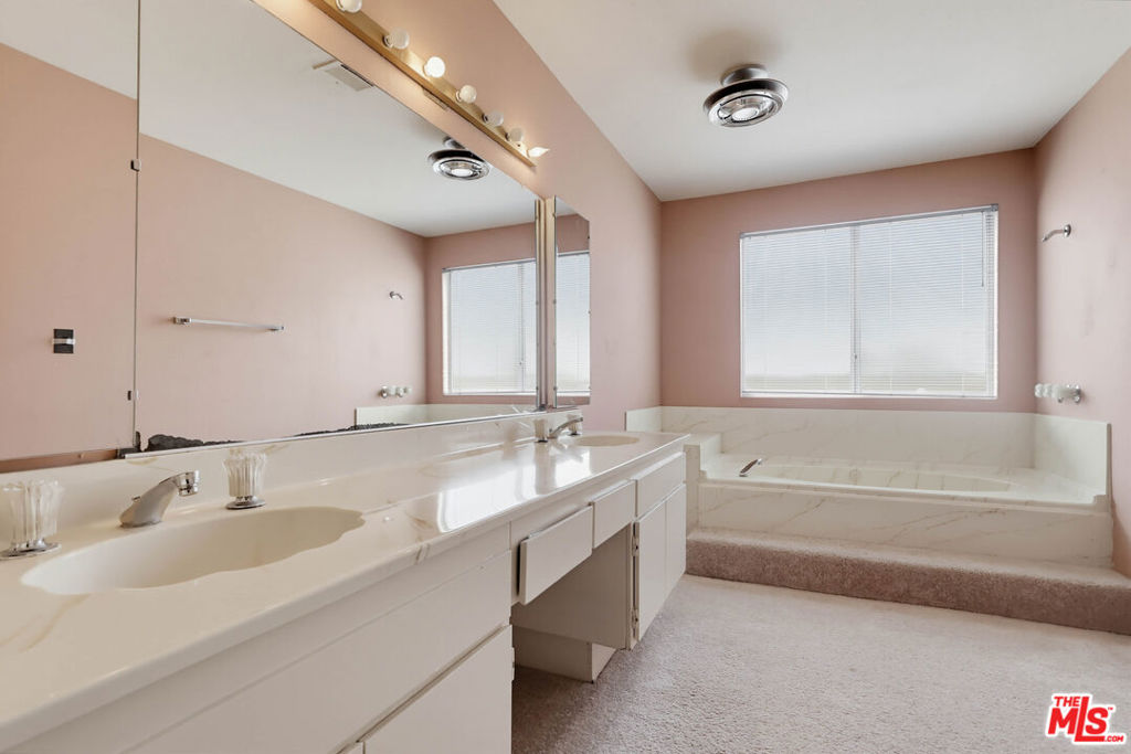 5339 Coldwater Canyon Avenue B Property Photo 23