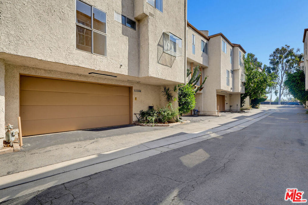 5339 Coldwater Canyon Avenue B Property Photo 30