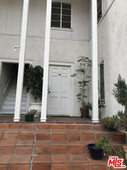 1843 S Beverly Glen Boulevard 1/2 Property Photo 2