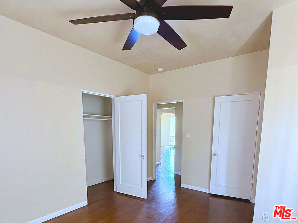 1295 S Cochran Avenue Property Photo 5