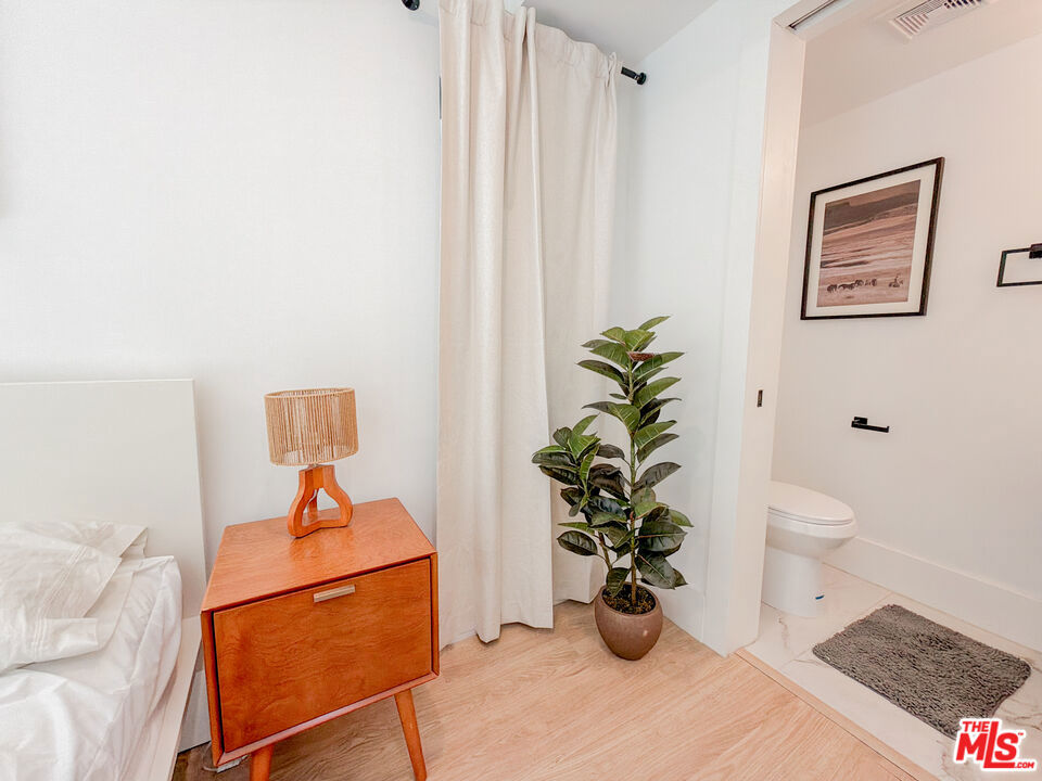 6136 Carlos Avenue 1/4 Property Photo 51