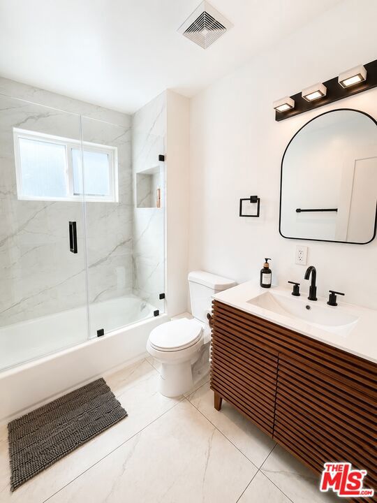 6138 Carlos Avenue A Property Photo 2