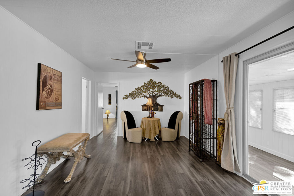 382 Club Circle Drive Property Photo 16