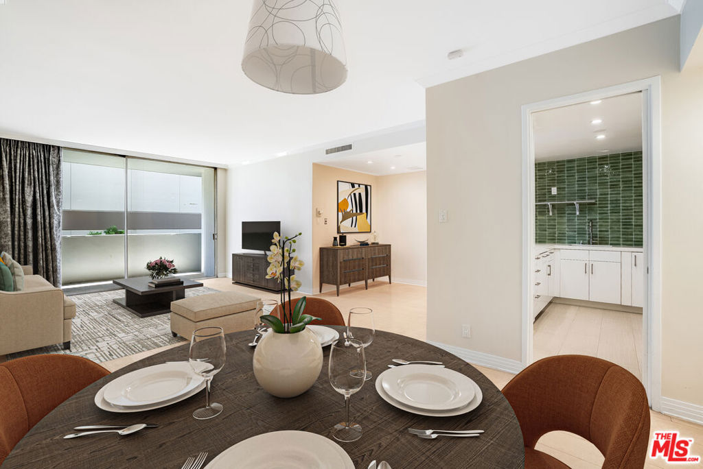 10433 Wilshire Boulevard 405 Property Photo 10