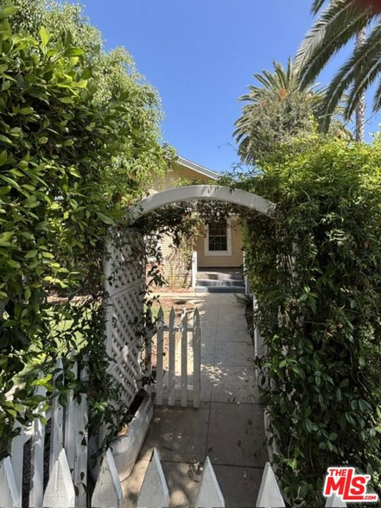 1223 14th Street Property Photo 3