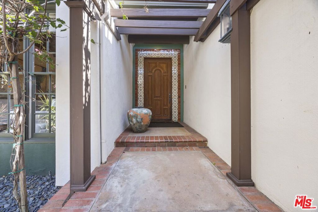 540 Dryad Road Property Photo 8