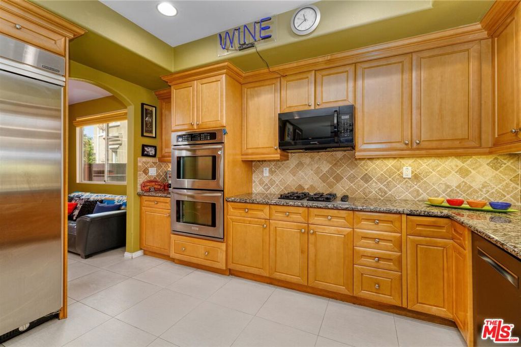 7636 Balasiano Avenue Property Photo 13