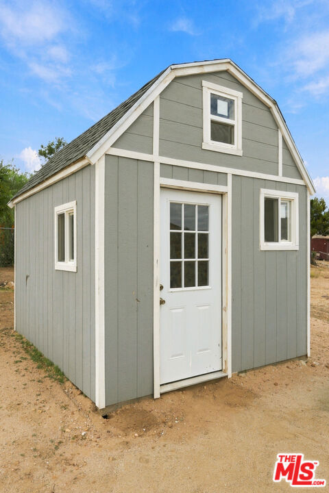 29310 Devils Punch Bowl Road Property Photo 13
